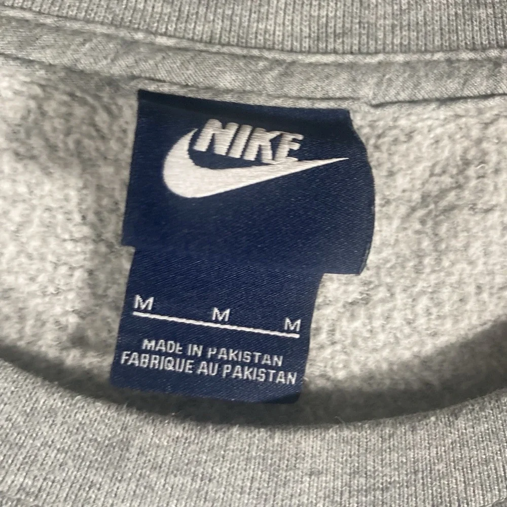 Vintage Nike Crewneck Sweatshirt‎ Gray Mens Size Medium Swoosh Embroidered